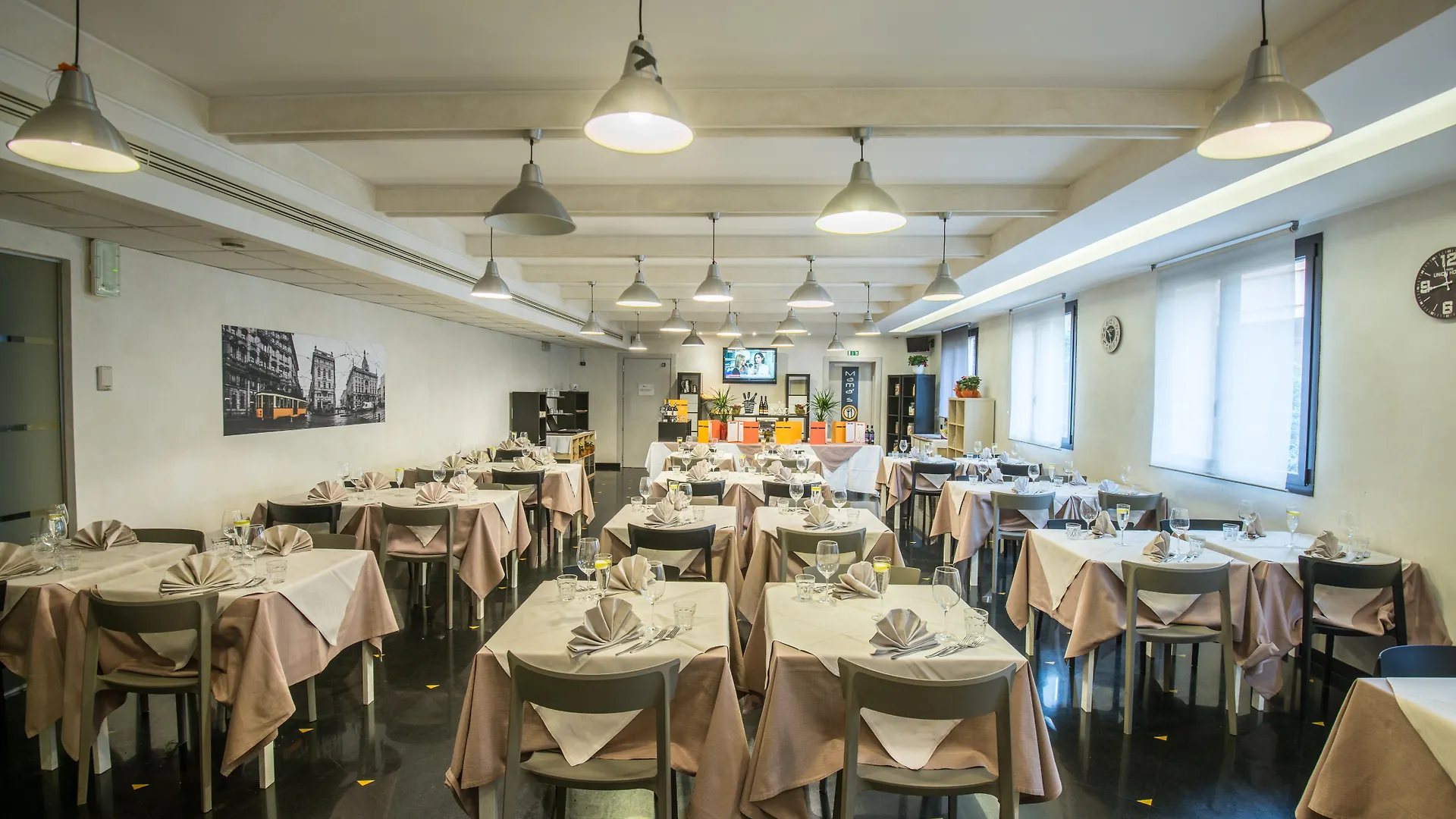 As Hotel Cambiago